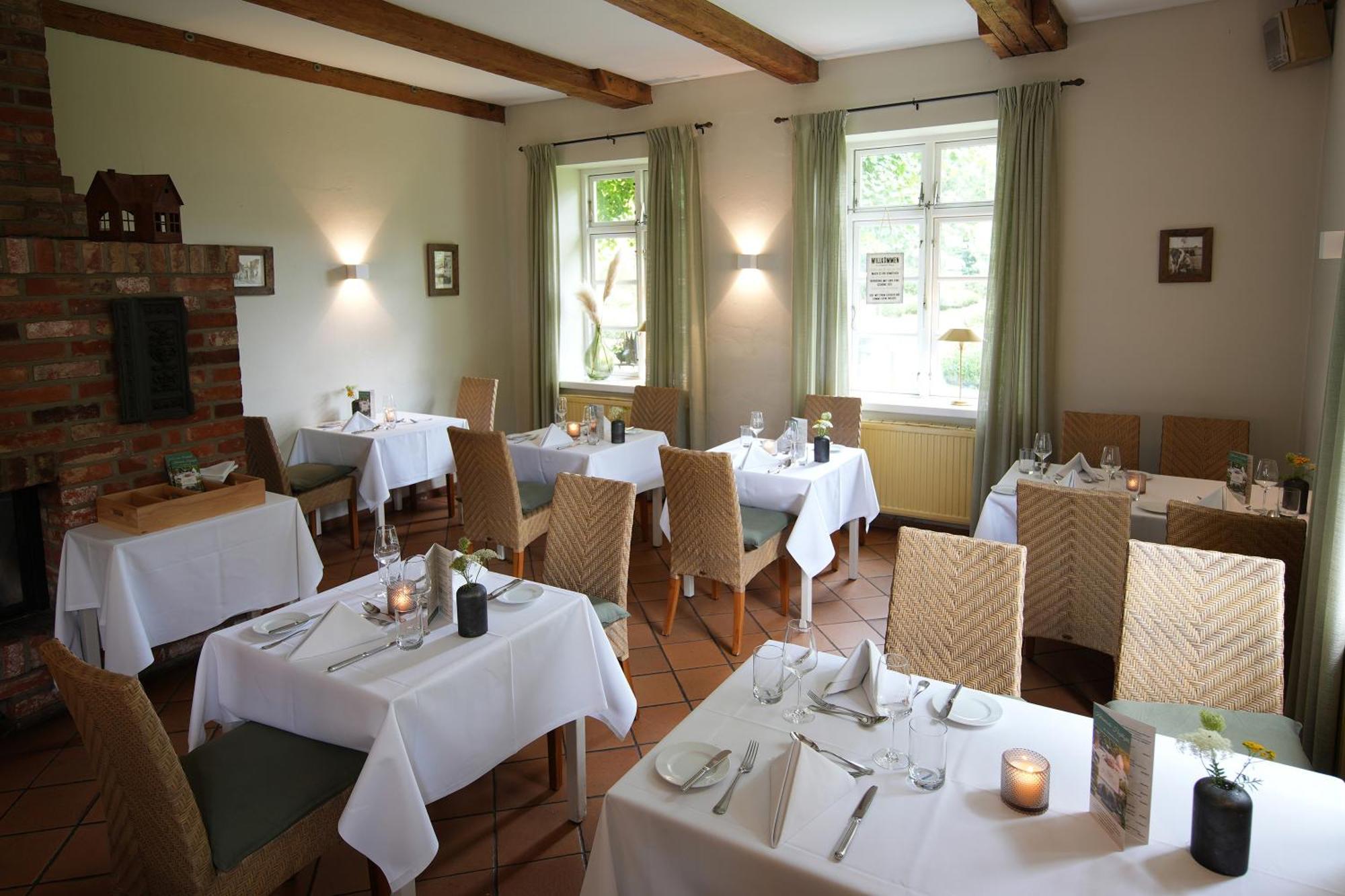 Romantik Friederikenhof Restaurant & Hotel 4*